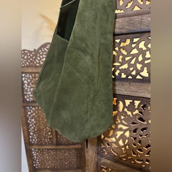 NEW NWT Reformation Medium Vittoria Tote Bag - Picture 4 of 6